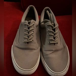 🎈🎈GOODFELLOWS SNEAKERS
